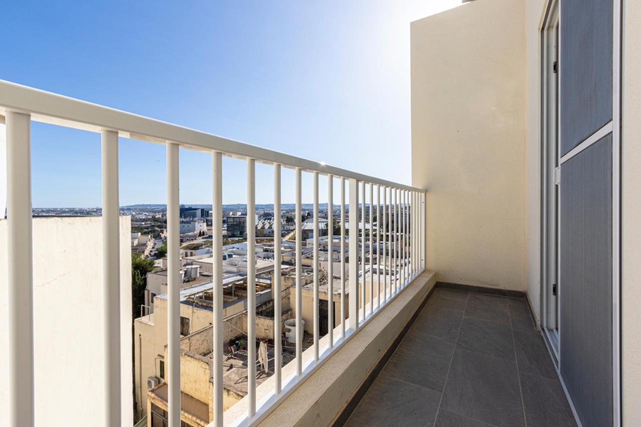 H2 -Modern And Spacious 3 Bedroom Apartment San Ġwann Eksteriør bilde