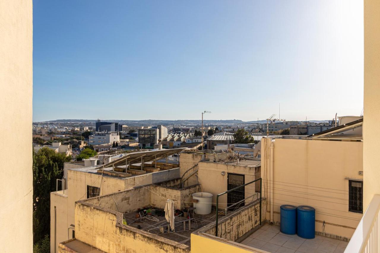 H2 -Modern And Spacious 3 Bedroom Apartment San Ġwann Eksteriør bilde
