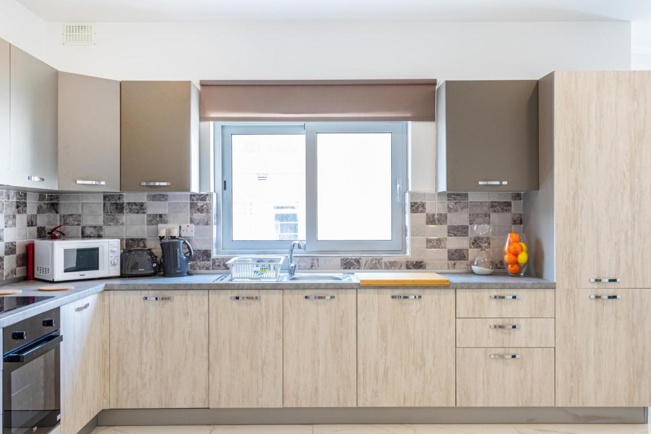 H2 -Modern And Spacious 3 Bedroom Apartment San Ġwann Eksteriør bilde