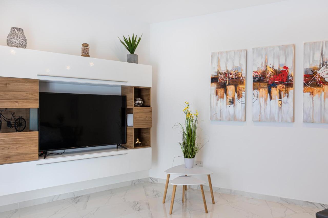 H2 -Modern And Spacious 3 Bedroom Apartment San Ġwann Eksteriør bilde